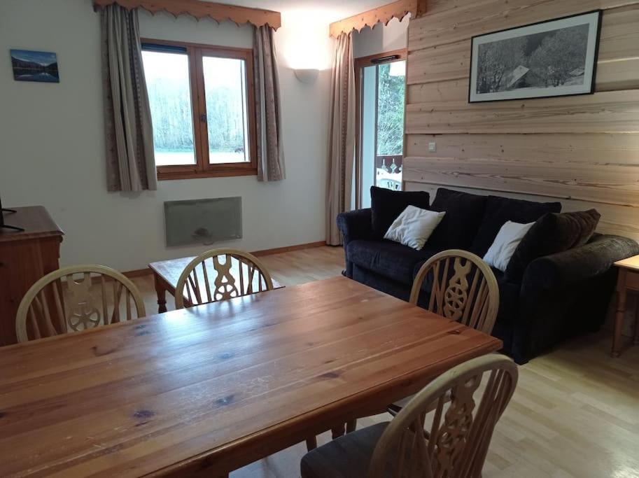 Bel Appartement En Residence Avec Piscines Samoëns Exterior foto